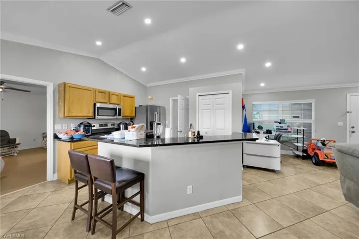 1502 Se 2nd Pl, Cape Coral, Florida 33990