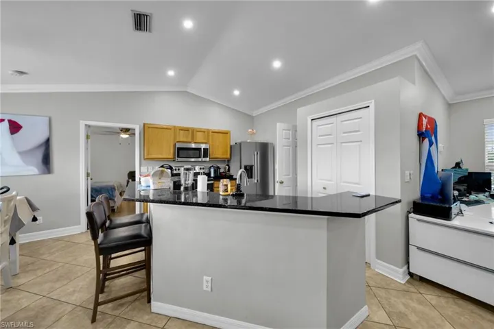 1502 Se 2nd Pl, Cape Coral, Florida 33990