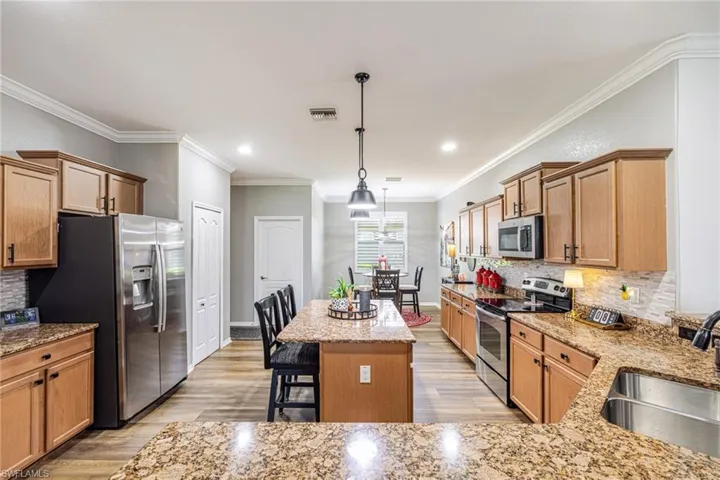 10276 Templeton Ln, Fort Myers, Florida 33913