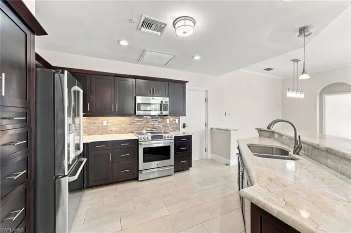 14335 Harbour Links Ct 20a, Fort Myers, Florida 33908