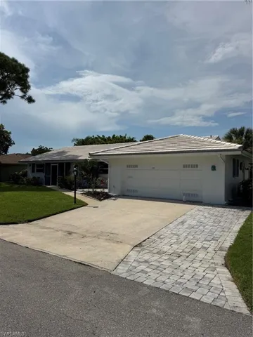 30 Maui Cir 30, Naples, Florida 34112