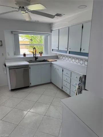 30 Maui Cir 30, Naples, Florida 34112