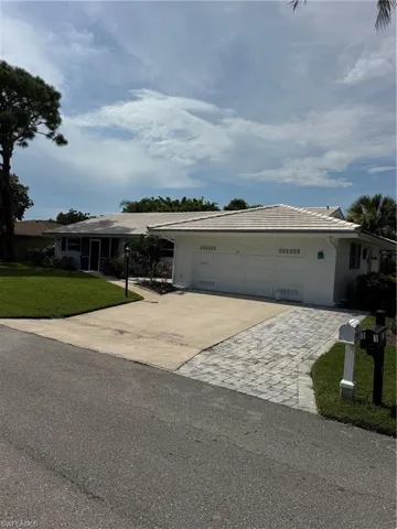 30 Maui Cir 30, Naples, Florida 34112