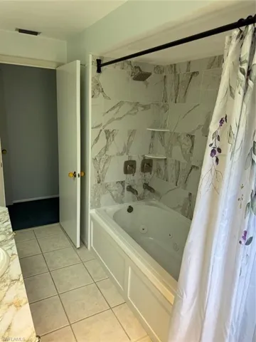 30 Maui Cir 30, Naples, Florida 34112