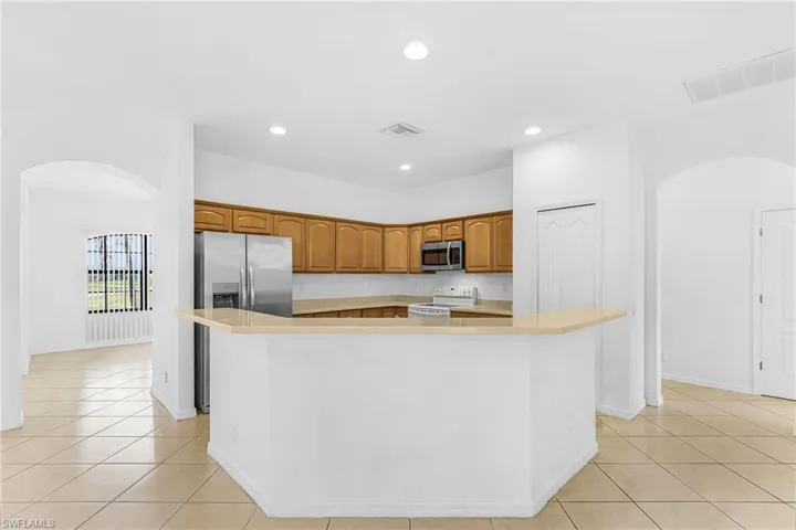 831 Nw 30th St, Cape Coral, Florida 33993