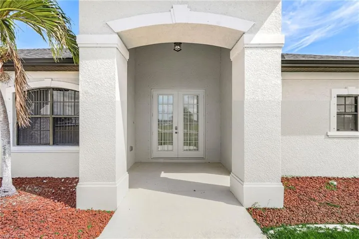 831 Nw 30th St, Cape Coral, Florida 33993