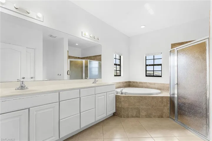 831 Nw 30th St, Cape Coral, Florida 33993