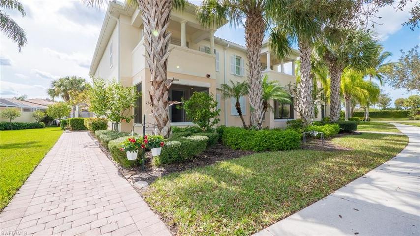 15013 Auk WAY, BONITA SPRINGS FL 34135