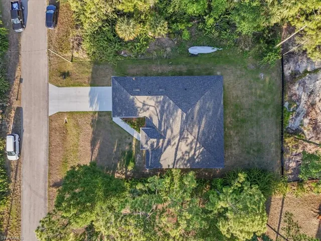 Birds eye view of property