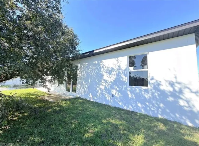 2504 71st St W, Lehigh Acres, Florida 33971