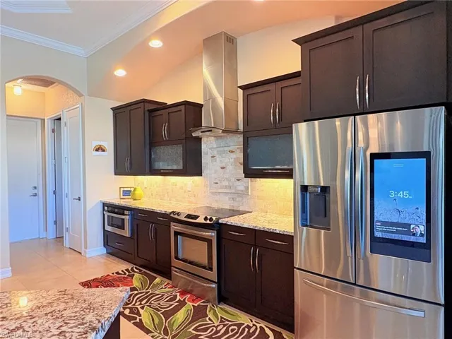 WONDERFUL KITCHEN - VERY SPACIOUS