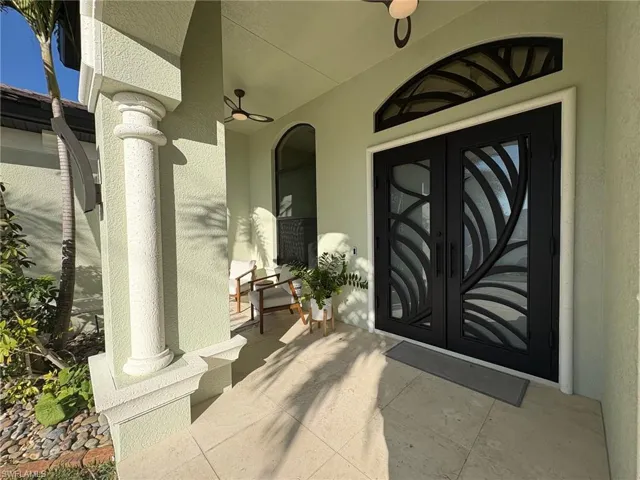 FABULOUS, OPEN FRONT PORCH TO RELAX AND WATCH THE SUNSETS