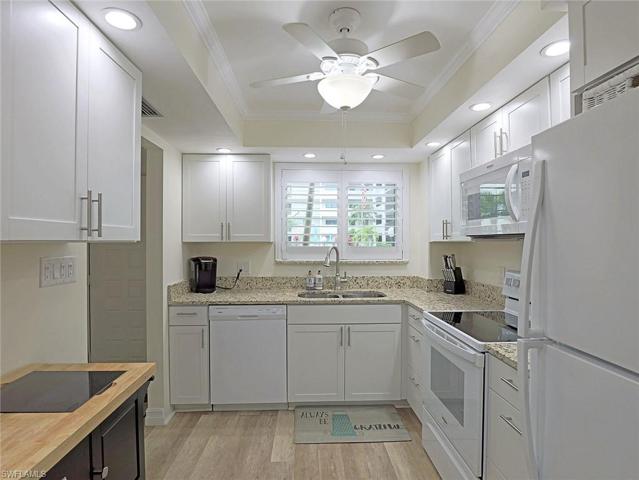 2121 Collier AVE # 118, FORT MYERS FL 33901