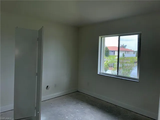 2810 Nw 14th Ter, Cape Coral, Florida 33993