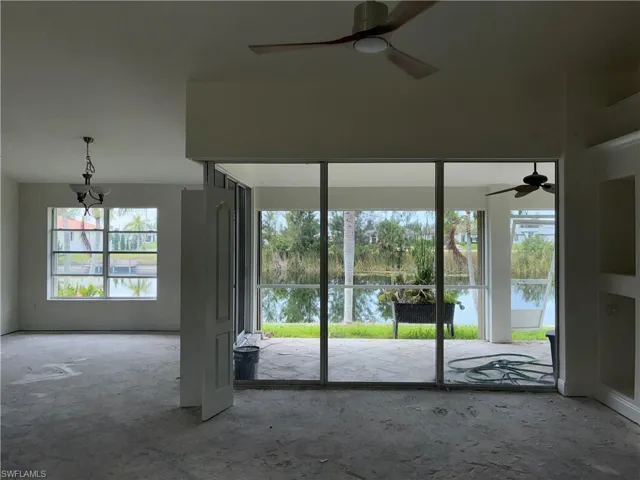 2810 Nw 14th Ter, Cape Coral, Florida 33993