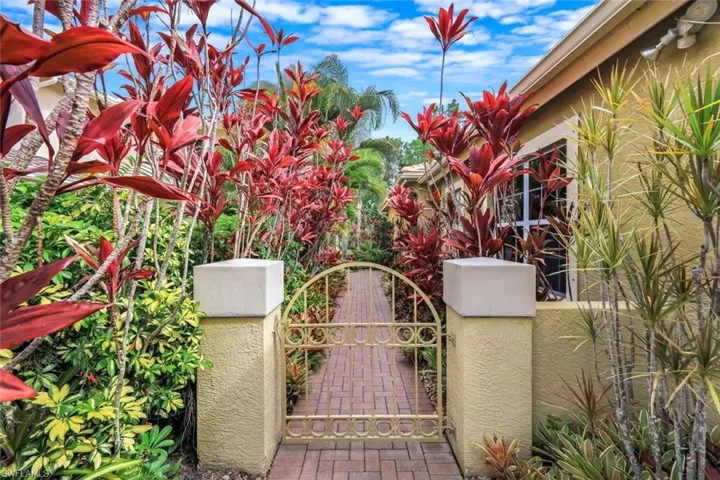 3033 Olde Cove Way, Naples, Florida 34119