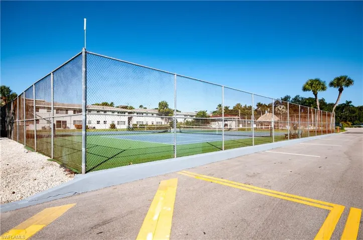 Tennis and pickleball courts