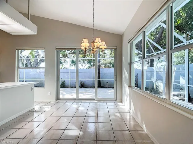 120  Livermore  LN, Naples, FL 34119