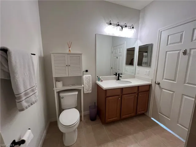 Guest Bath with upgraded light fixture