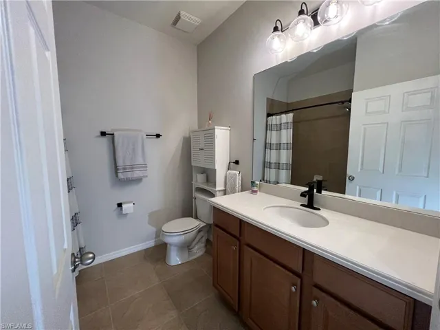 Guest Bath with upgraded light fixture