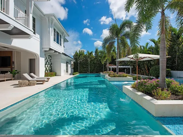 1675 Gordon Dr, Naples, Florida 34102