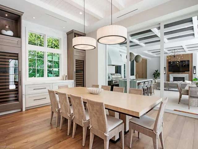 1675 Gordon Dr, Naples, Florida 34102