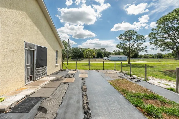 166 Pine Cone Ave, Montura Ranches, Florida 33440