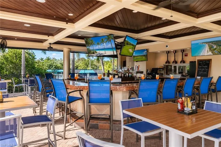 1277 Rialto Way 102, Naples, Florida 34114