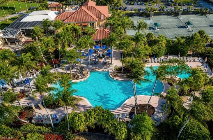 1277 Rialto Way 102, Naples, Florida 34114