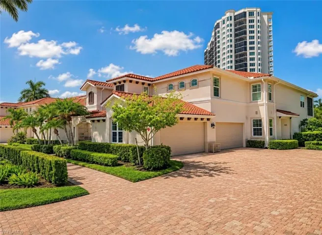 1277 Rialto Way 102, Naples, Florida 34114