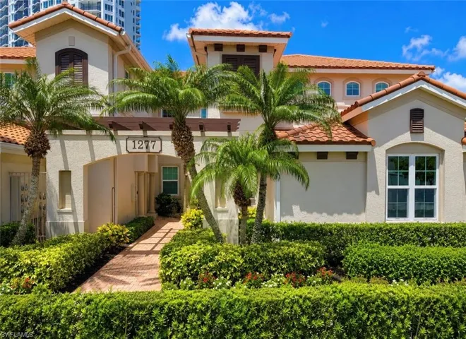 1277 Rialto Way 102, Naples, Florida 34114