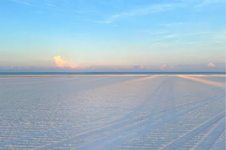 Complimentary parking at JW Marriott Marco provides easy access to swim in the ocean or walk miles of MarcoIsland’s pristine white sand beaches.