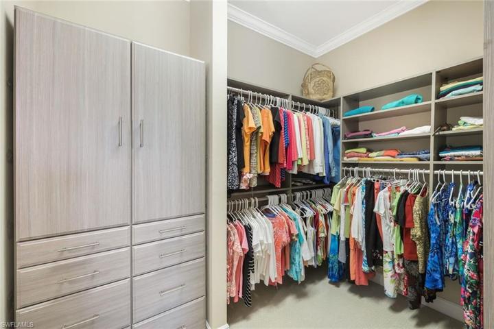Custom California Closet