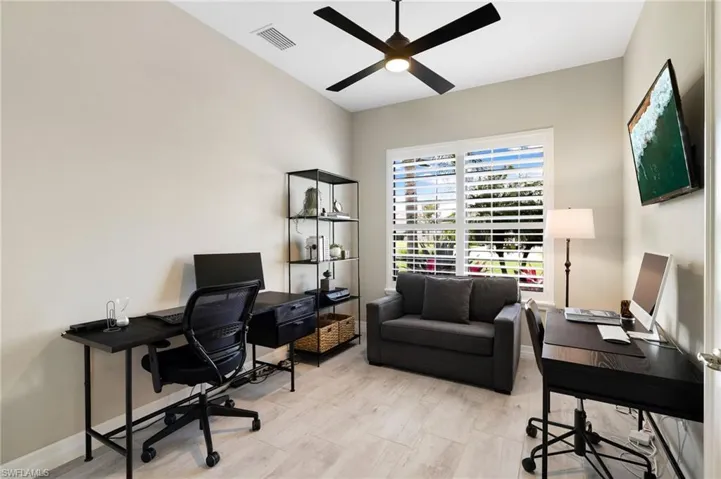 Versatile den/bedroom