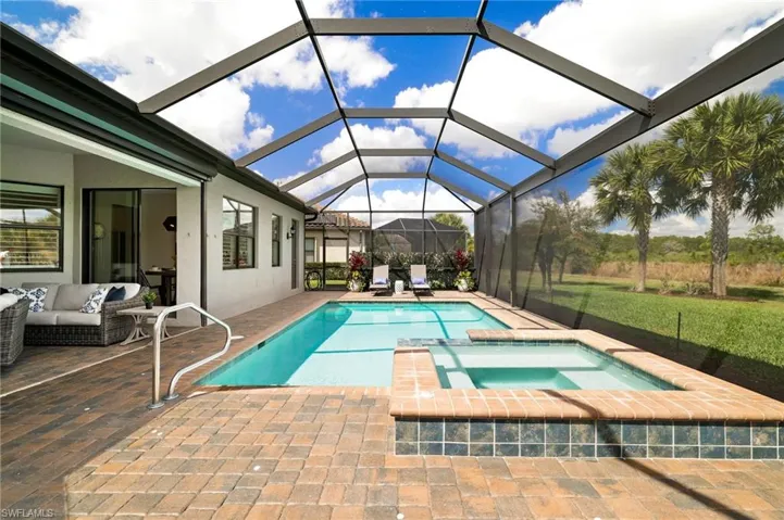 Fully automated heated saltwater pool and 8-person spa