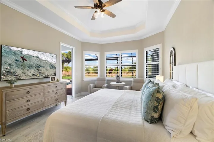 Private lanai access from primary bedroom