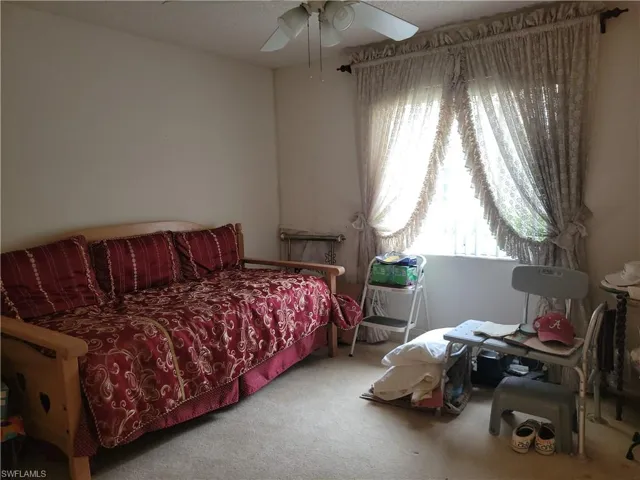 Day bed for good use of space