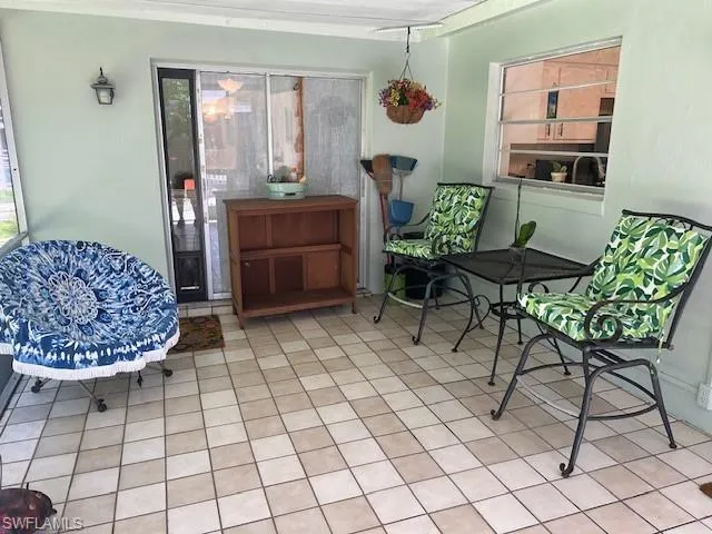 Tiled enclosed Lanai