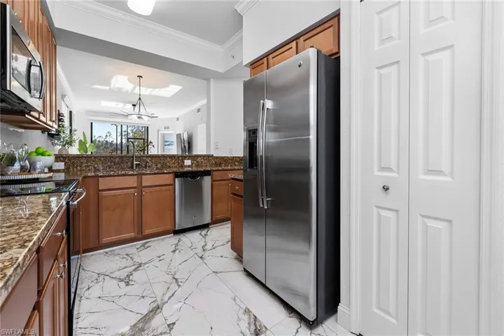 9723  Acqua  CT, Naples, FL 34113