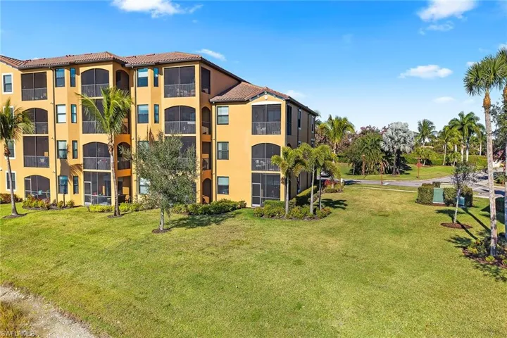 9723  Acqua  CT, Naples, FL 34113