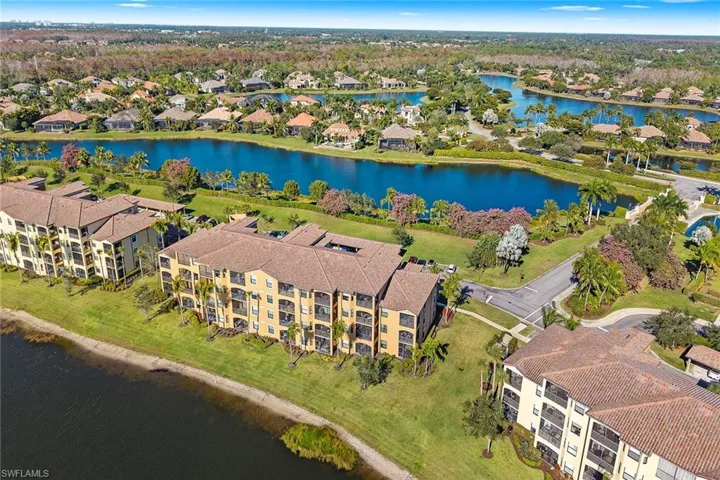9723  Acqua  CT, Naples, FL 34113