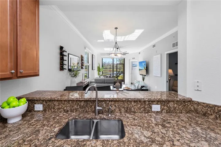 9723  Acqua  CT, Naples, FL 34113
