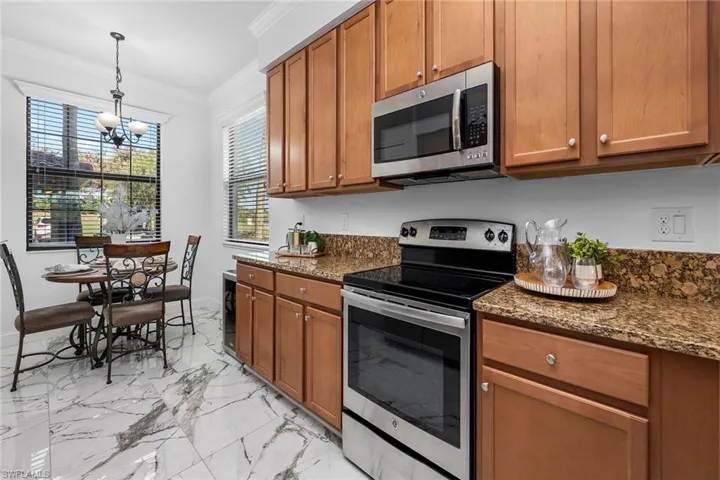 9723  Acqua  CT, Naples, FL 34113