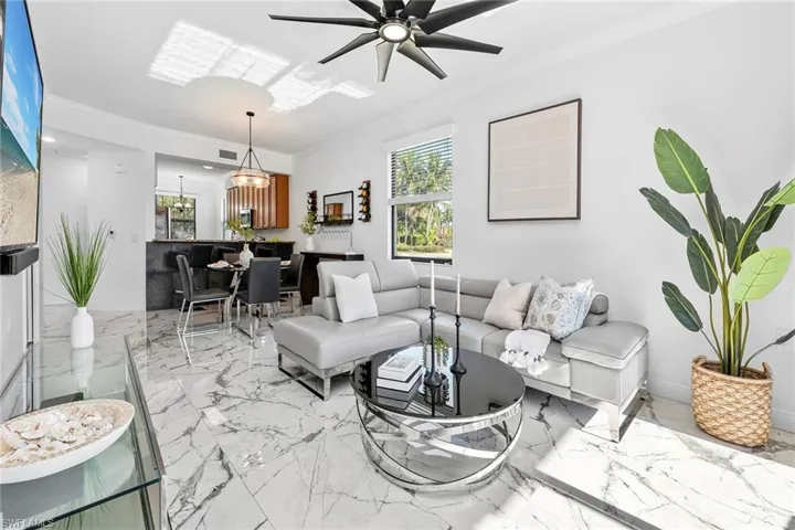 9723  Acqua  CT, Naples, FL 34113