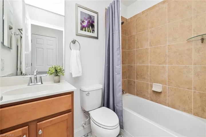 9723  Acqua  CT, Naples, FL 34113
