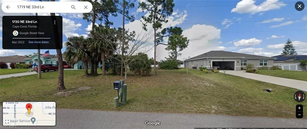 View of front of house featuring a front yard