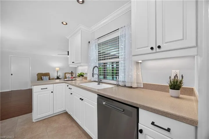 5573 Amoroso Dr, Fort Myers, Florida 33919