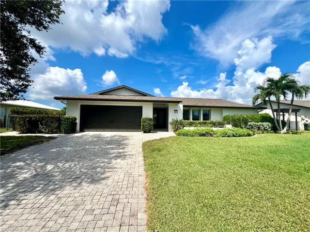 5573 Amoroso Dr, Fort Myers, Florida 33919