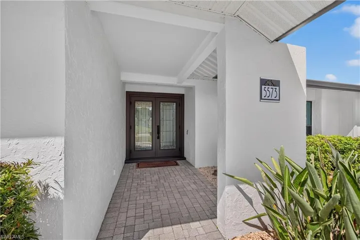 5573 Amoroso Dr, Fort Myers, Florida 33919