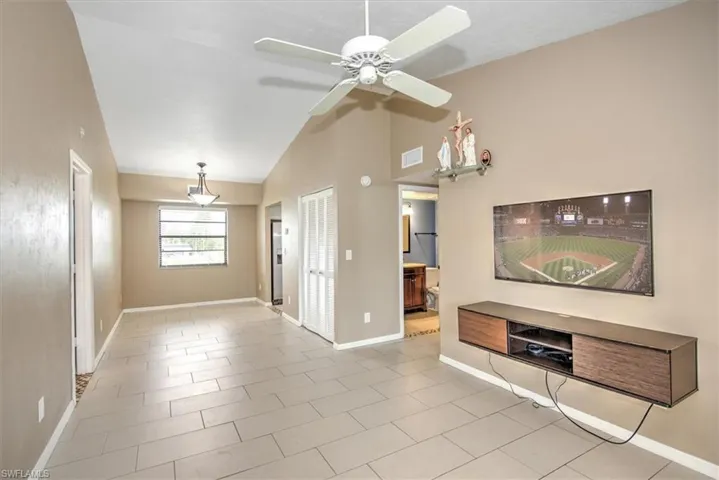 5501  Rattlesnake Hammock  RD, Naples, FL 34113